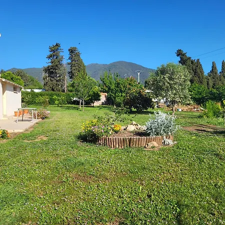 Maison Jumelee Cloturee アパート *